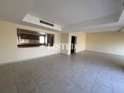 3 Bed Townhouse | Quiet Location | Golf Course View