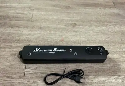 Vacuum Sealer – Like New – AED 10 (Quick Sale)