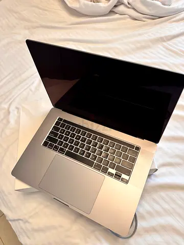 Used MacBook Pro MacBook Pro 16-inch, Silver - 2019, Intel - Good Condition