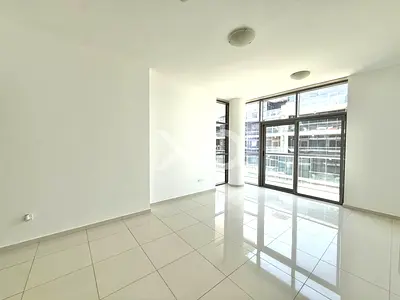 VACANT, GOLF & POOL VIEW | 12 CHEQUES