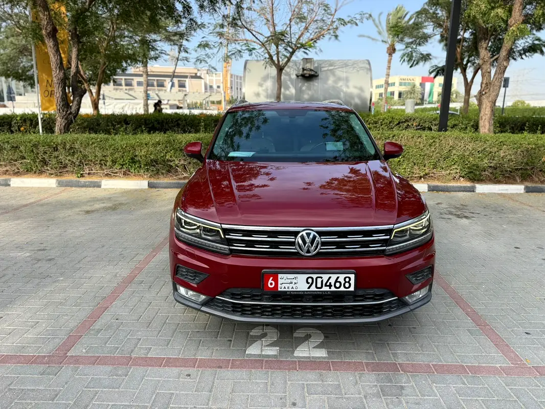 Volkswagen Tiguan 2017 — photo 1 of 13