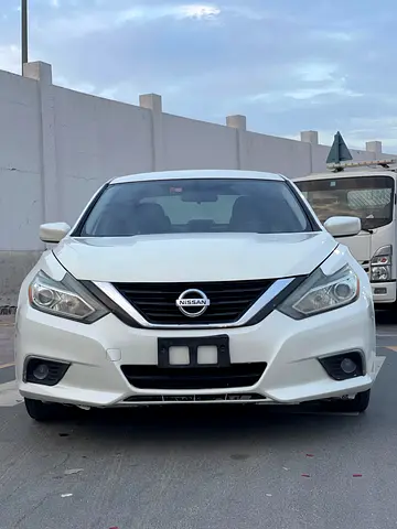 Nissan Altima SV 2018,d