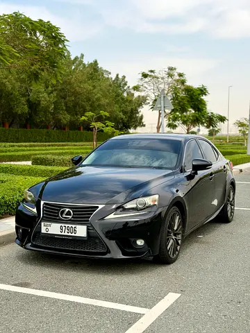 Lexus IS 250 Premier 2015 - GCC Specs - Pristine Condition