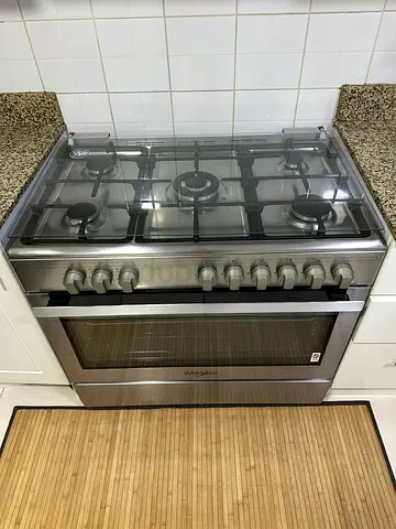 Whirlpool 5-Burner Stainless Steel Gas Range with Oven - Good Condition
