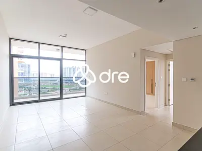 VERY SPACIOUS I READY TO MOVE I BRIGHT UNIT