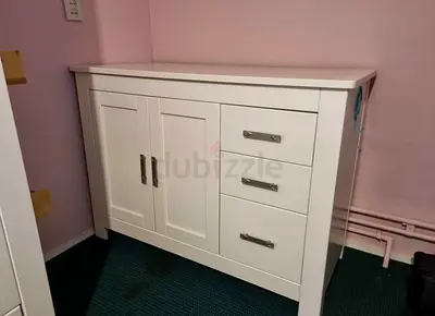 KITCHEN BUFFET