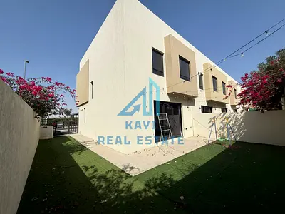 Spacious 3BHK Corner Unit | Family-Friendly Community
