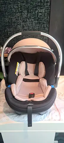 Infant Car Seat / Baby Carrier - Good Condition