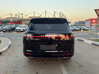 صورة 11 لـ 2025 LYNK & CO 900