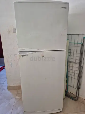 Used Samsung Top-Freezer Refrigerator - White, for Sale