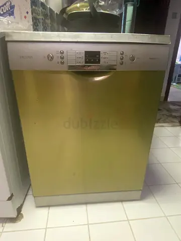 BOSCH dishwasher - large size for families in very good condition - stainless steel front