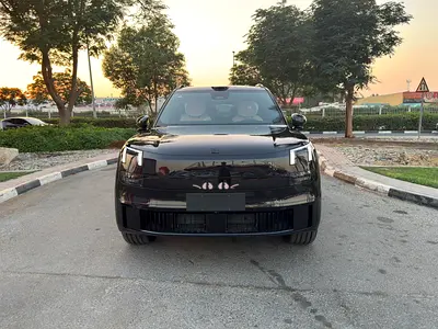 صورة 4 لـ 2025 LYNK & CO 900