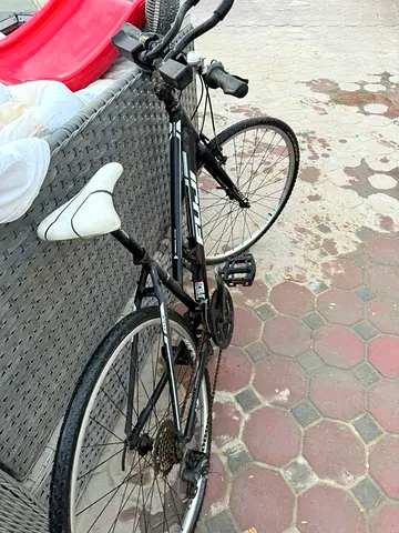 Used Black Fuji bike