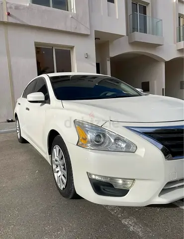 Nissan Altima 2013 Very Clean/ نيسان التيما بحاله ممتازة