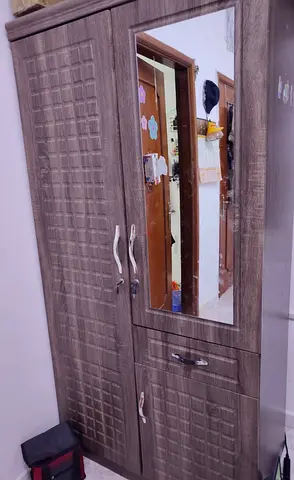 Wardrobe / Cupboard