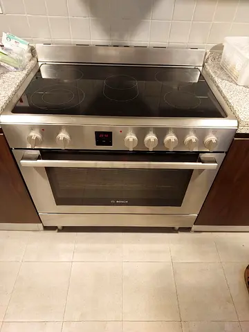 Bosch 90cm electric ceramic range freestanding