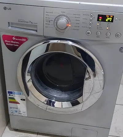 LG Front Load Washing Machine - 7kg, Silver, Good Working Condition