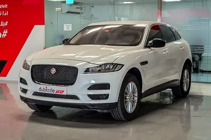 2019 Jaguar F-PACE photo 3