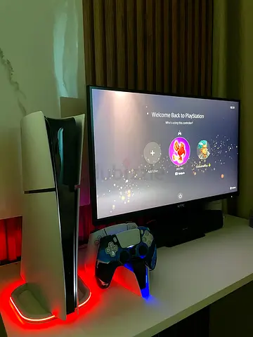 PlayStation 5 Digital Slim Console + Extra Controller - UAE Version And 27Inch QHD Gaming Monitor