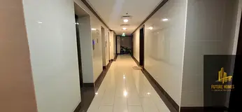 Lavish 1bhk with balcony with free parking on prime location