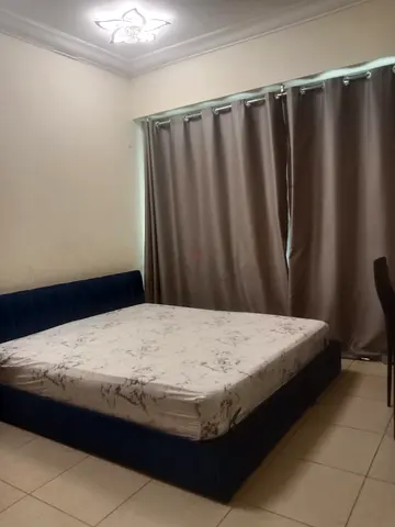 Room available in prime location downtown