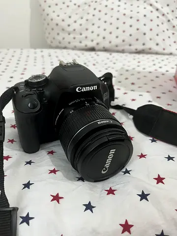 canon camera eos 600D