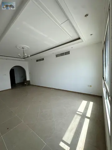 للايجار السنوي ف عجمان شقه غرفتين ممتازه جدا في موقع ممير علي كورنيش عجمان باطلاله رائعه للبحر مذهله قريبه من جميع الخدمات