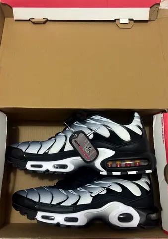 Nike Air Max Plus TN Black  White Sneakers, Size Unknown — Gently Used