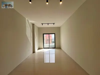 اول ساكن شهر مجاني باركن مجاني اطلاله مفتوحه بالكامل خزائن بالحائط تسهيلات بالدفع موقع مميز بجوار جميع الخدمات والمواصلات العامه