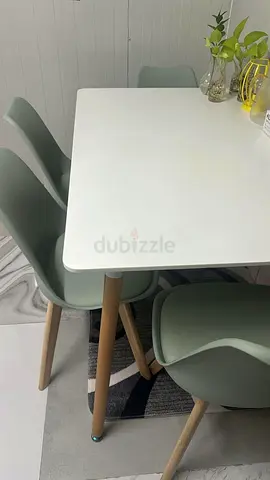 Table set  4 Chairs