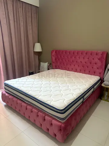 Pink Velvet Tufted King Bed Frame with Headboard