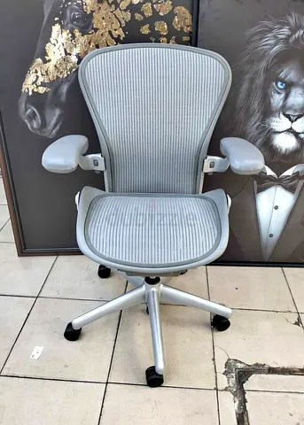 Selling For Herman Miller Aeron Chair Size B And C Fully Loaded Posture Fit