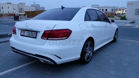 Mercedes E300 GCC Specs