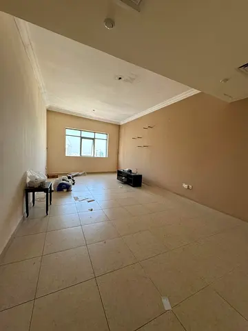 Luxury apartment for annual rent: One-bedroom apartment in Al Khan, Sharjah, near Al Mamzar Lake. S