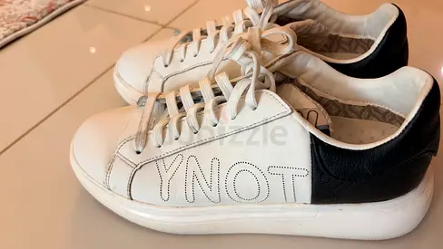 White leather sneakers with black heel - used, size 39