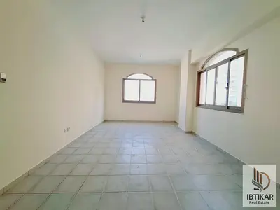 Spacious 2bhk available close to park
