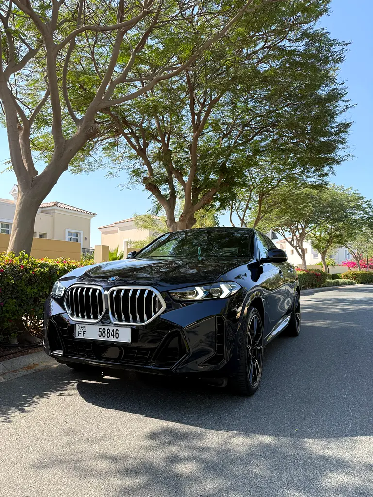 BMW X6 2025 — photo 1 of 6