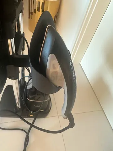 Tefal Steam Iron with Stand - Good Working Condition