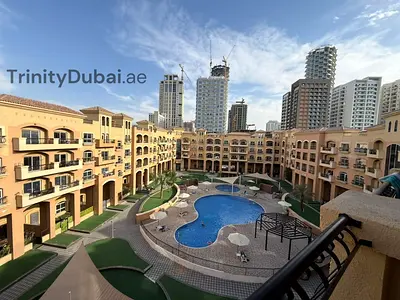 Upgraded 1Bed | Pool View | Prime Location