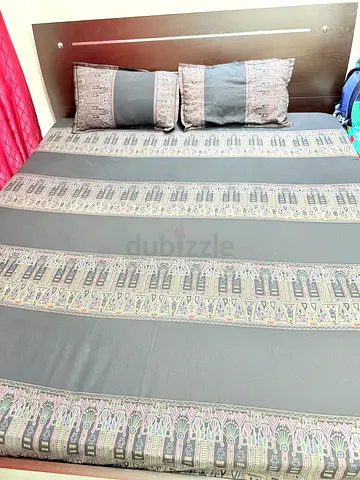 King Size Bed - excellent condition