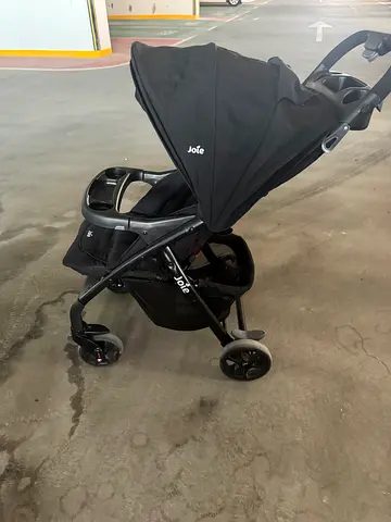 Joie Standard Stroller in Good Condition a baby stroller that has been used for 7 months and i