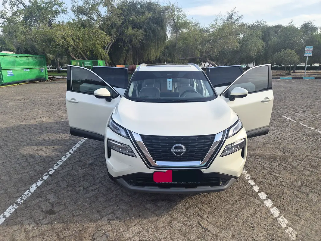 Nissan X-Trail 2024 — photo 1 of 10