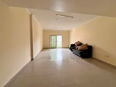 Free parking, balcony and master maid room, in a prime vibrant location close to cafes, shops and al