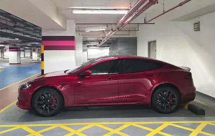 PLAID TESLA MODEL S PLAID GCC FIRST OWNER