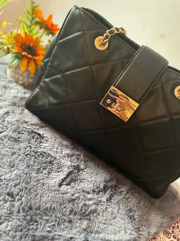 Black Quilted Chain-Handle Shoulder Bag with Gold Lock(Aldo)