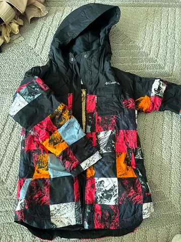 Columbia insulated winter jacket - checkered pattern, size M can fit S size as well