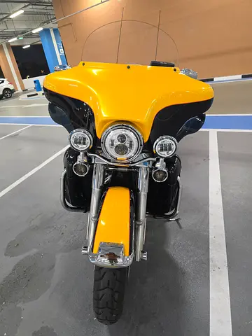 Harley davidson ultra glide