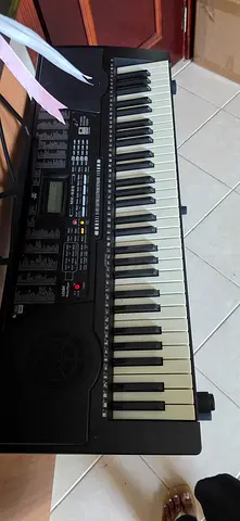 Mk827 Portable Keyboard with Stand and Power Adapter - Good Working Condition