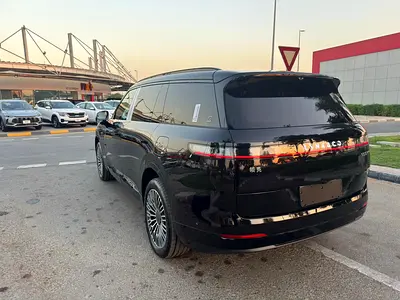 صورة 3 لـ 2025 LYNK & CO 900