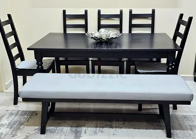Solid wood Extendable dining table +6 chairs + bench IKEA like new